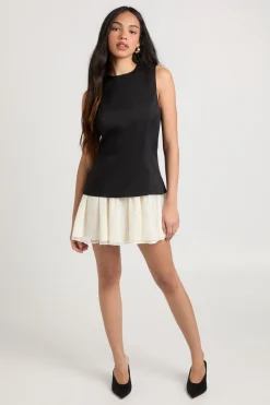boohoo Robe Mini Ajustée à Jupe en Dentelle<Femme Robes Courtes|Satin Et Dentelle
