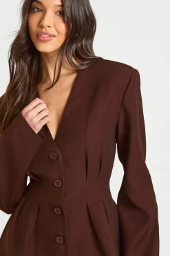 boohoo Robe Mini Ajustée à Manches Longues Sans Col<Femme Looks Chocolat|Robes Patineuses