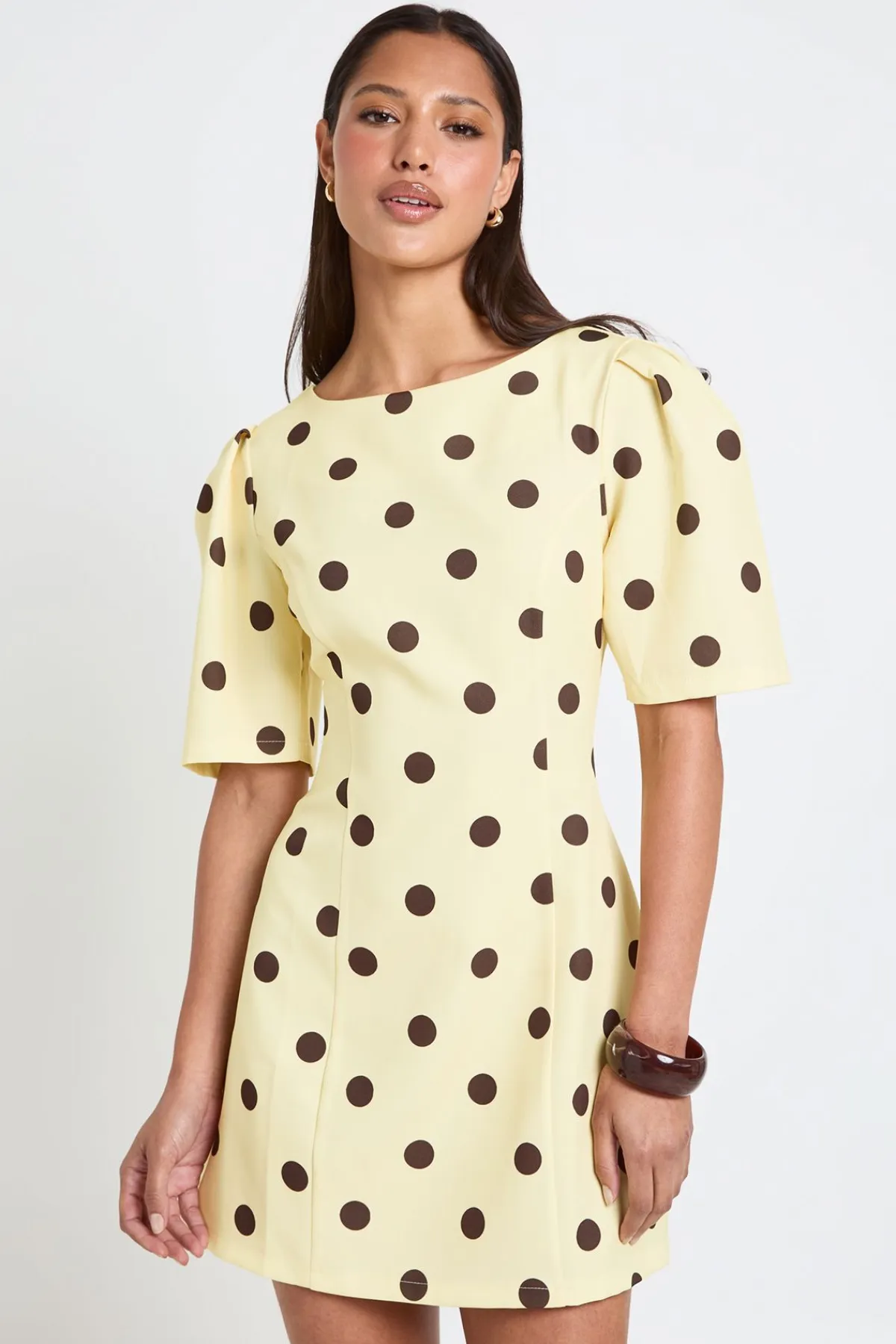 boohoo Robe Mini Ajustée À Pois Avec Détails De Coutures Structurées<Femme Robes Moulantes|Pois