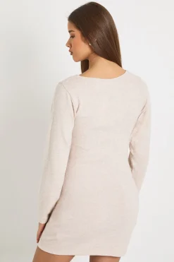 Robe mini asymétrique boutonnée