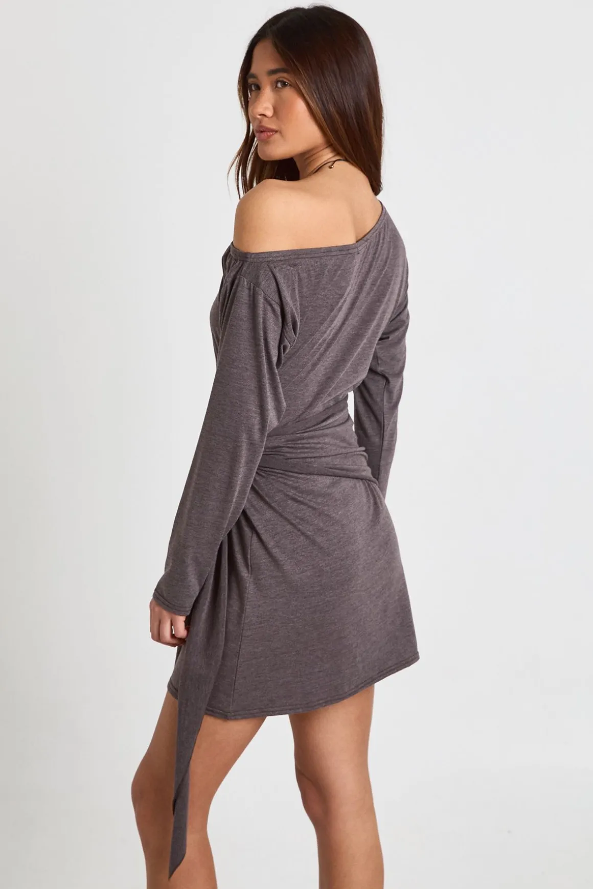Robe Mini Asymétrique à Épaule Dénudée et Taille Nouée Chiné