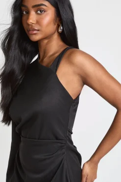 Robe Mini Asymétrique à Une Manche avec Fronces Latérales