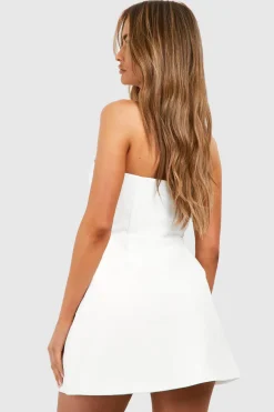 boohoo Robe Mini Bandeau Structurée<Femme Tailleurs|Robes Patineuses