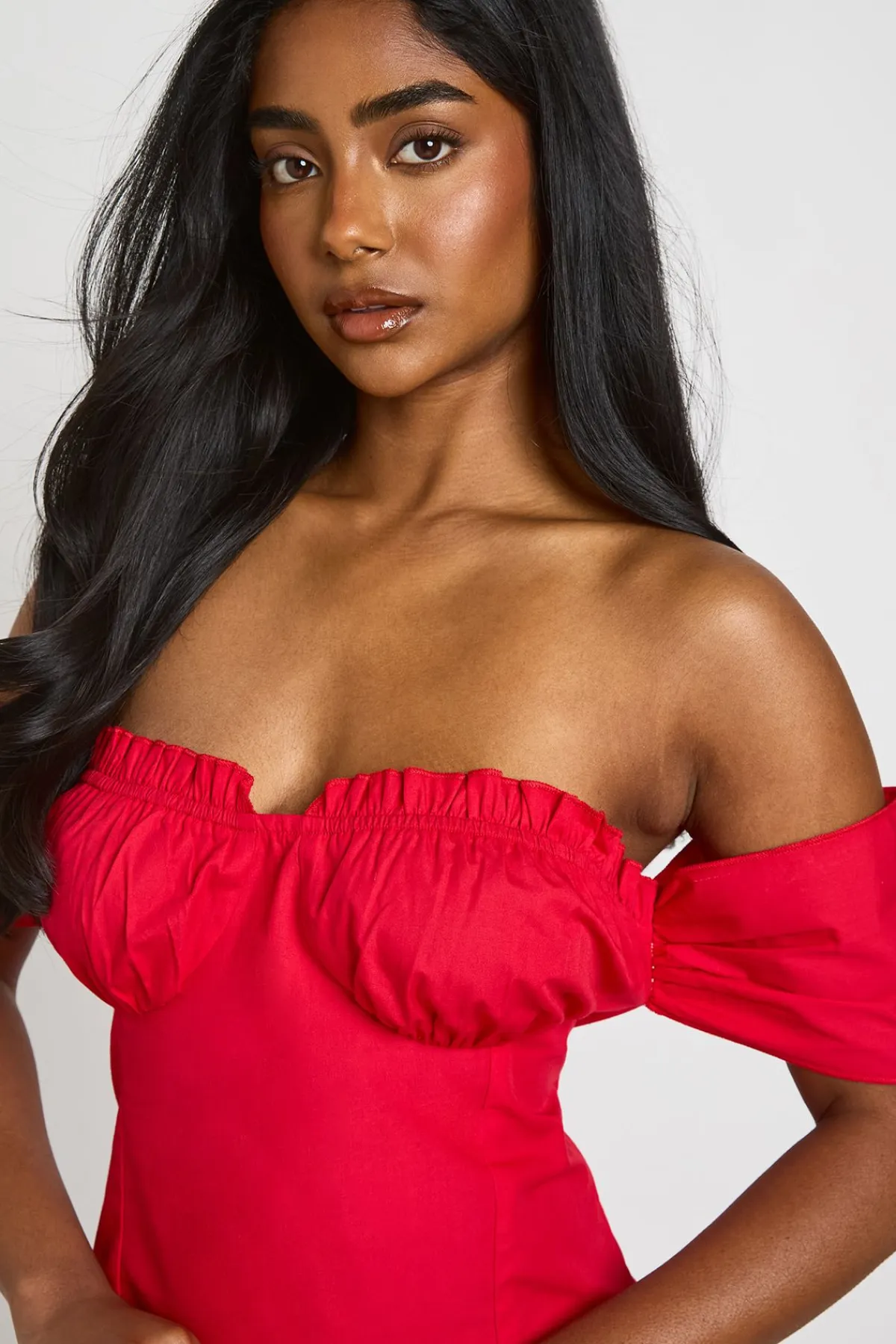 boohoo Robe Mini Bardot À Buste Froncé<Femme Robes Patineuses|Robes