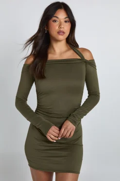 Robe mini Bardot à encolure halter et manches longues