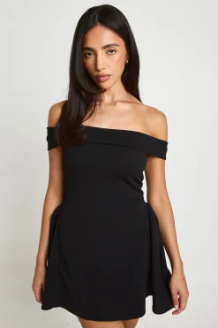 boohoo Robe Mini Bardot En Crêpe Jersey À Jupe Évasée<Femme Robes Patineuses|Robes