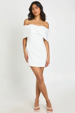 Robe Mini Bardot En Satin Avec Nœud Détaillé