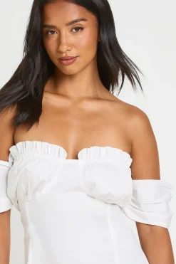 Robe Mini Bardot Froncée À La Poitrine Petite