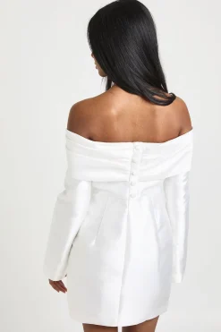 boohoo Robe Mini Bardot Structurée en Satin<Femme Robes Courtes|Satin Et Dentelle