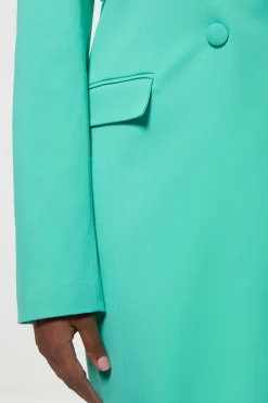 Robe mini blazer pour grande taille, soignée, ajustée, à double boutonnage et détails Sinch