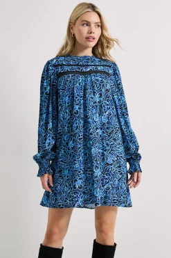 Robe Mini Bohème Imprimée Fleurie Bleue avec Détails en Dentelle