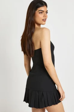 Robe Mini Bustier Ajustée Avec Jupe Plissée