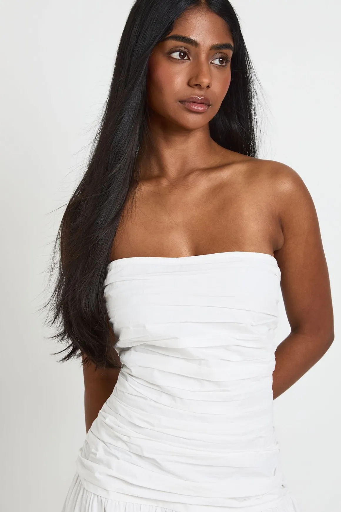Robe Mini Bustier Froncée À Ourlet Bouffant