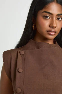Robe Mini Cintrée Asymétrique Sans Manches À Boutonnage
