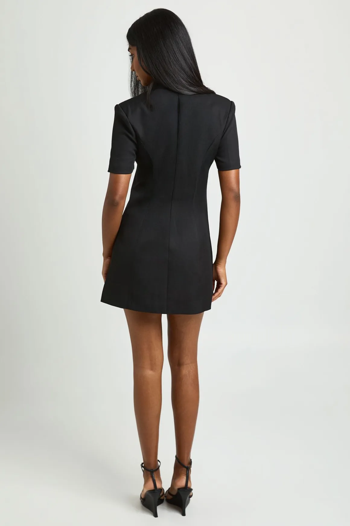 Robe Mini Cintrée Col Montant Boutonnée Devant