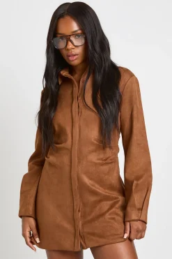 Robe mini à col avec taille cintrée en synthétique