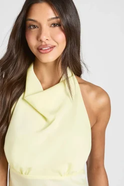 Robe Mini Col Licou À Buste Froncé En Satin Texturé