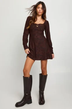 Robe Mini Corset Floral Dévoré Style Laitière