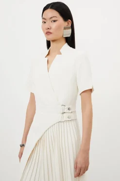 Robe Mini Croisée à Col Cranté et Plis Militaires Ajustée