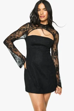 Robe mini de luxe à col montant en dentelle structurée