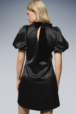 Robe Mini DP Luxe en Satin à Manches Bouffantes avec Diamants