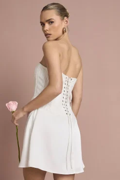 boohoo Robe Mini Drapée À Corset En Dentelle<Femme Robes Corset|Satin Et Dentelle