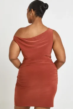 boohoo Robe Mini Drapée Froncée Grande Taille<Femme Robes De Soirée|Robes