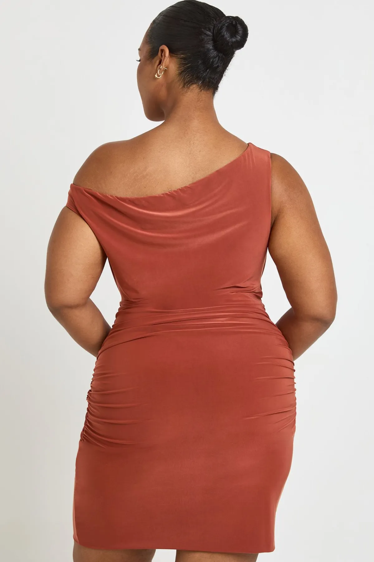 boohoo Robe Mini Drapée Froncée Grande Taille<Femme Robes De Soirée|Robes