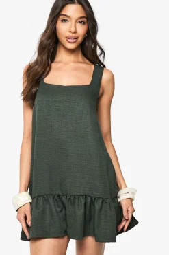 boohoo Robe mini effet lin à encolure carrée et ourlet tombé<Femme Robes Courtes|Robes
