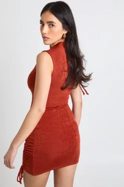 Robe Mini En Acétate Slinky À Épaule Asymétrique Avec Détails Froncés