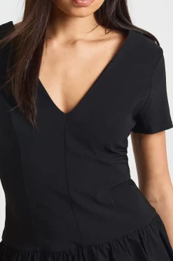 Robe Mini en Bengaline à Col V et Jupe Froncée