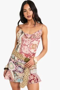 boohoo Robe mini en chiffon Paisley<Femme Robes Bohème|Robes