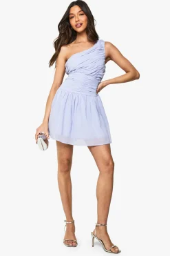 Robe mini en chiffon à une épaule avec drapé