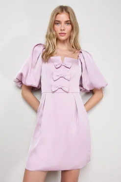 Robe Mini à Encolure Carrée avec Nœud Devant en Satin