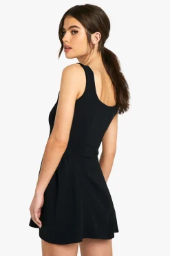 Robe Mini à Encolure Carrée et Jupe Évasée