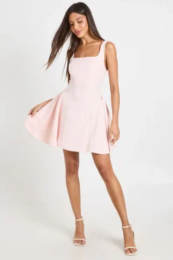 boohoo Robe Mini À Encolure Carrée Et Jupe Ample<Femme Robes Patineuses|Robes
