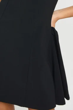 Robe Mini À Encolure Carrée Et Jupe Évasée