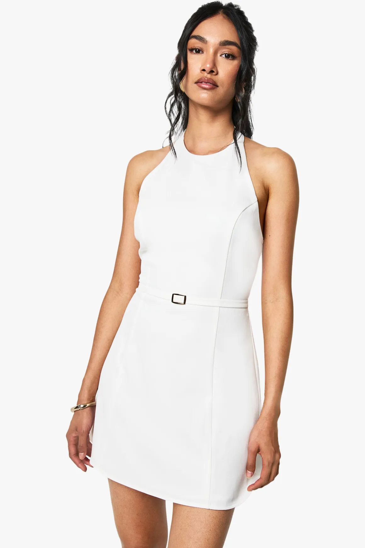 Robe mini à encolure halter avec détail de boucle