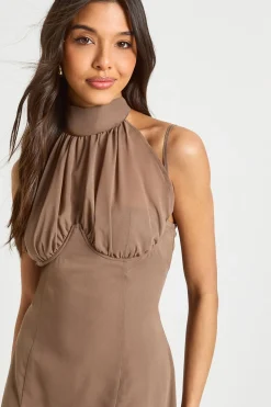 Robe mini à encolure haute avec bonnet froncé