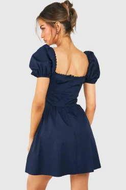boohoo Robe mini en coton ruché à manches bouffantes type fermière<Femme Robes Patineuses|Robes