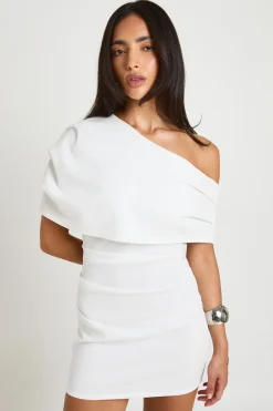 boohoo Robe Mini En Crêpe Jersey À Épaule Drapée<Femme Robes Moulantes|Tons Neutres