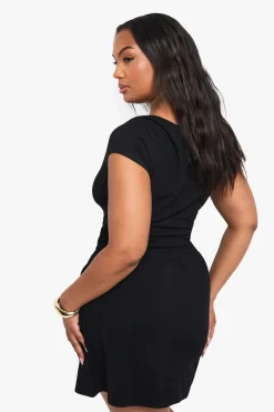 Robe mini en côtes Plus à manches cap et effet froncé