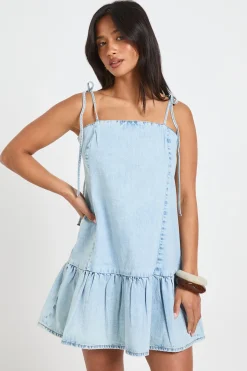 Robe Mini En Denim À Bretelles Et Ourlet Tombant Petite