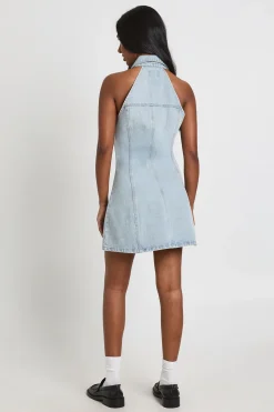 Robe Mini En Denim Cintrée À Encolure Américaine Et Boutonnage Devant