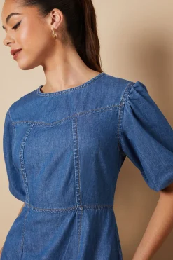 Robe Mini en Denim à Détail Manches Courtes Bouffantes