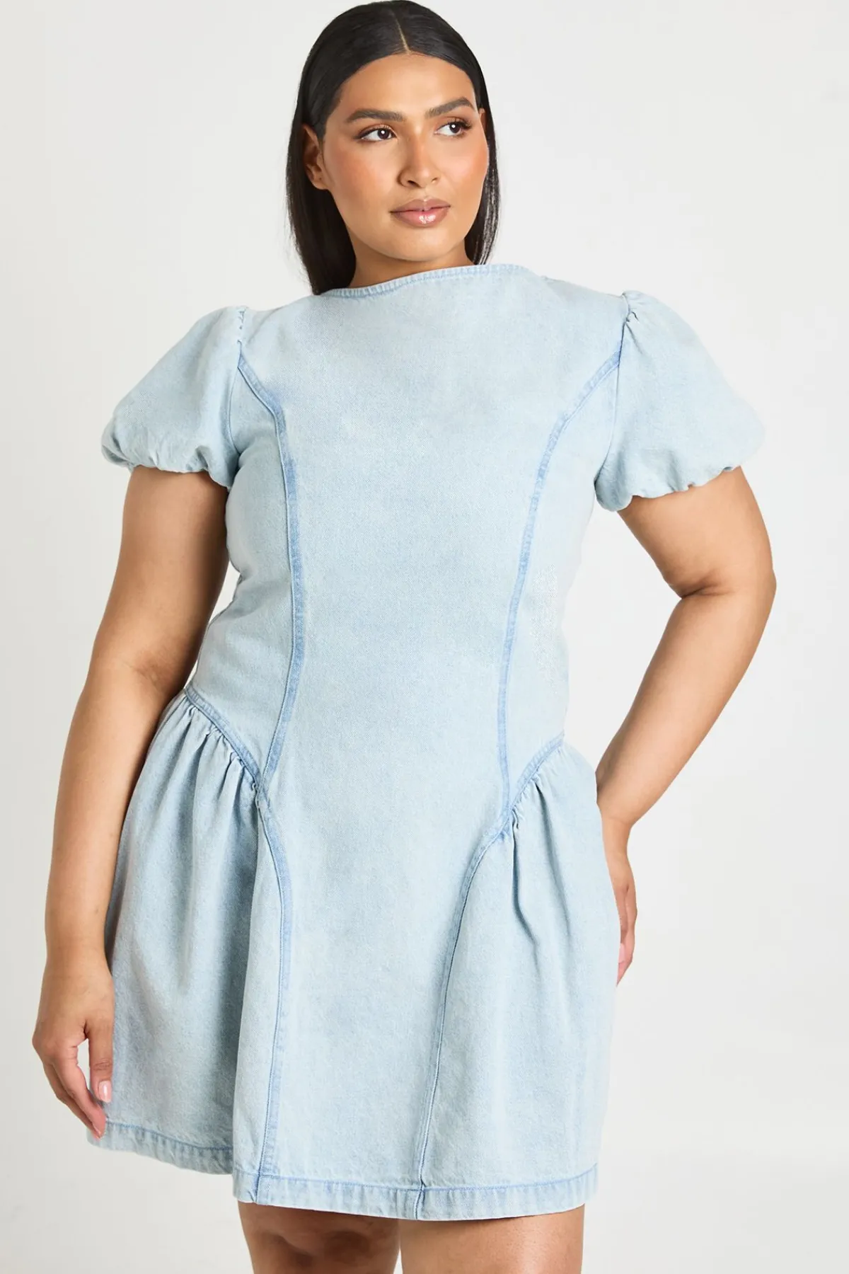 boohoo Robe Mini En Denim À Manches Bouffantes Grande Taille<Femme Robes Babydoll|Denim