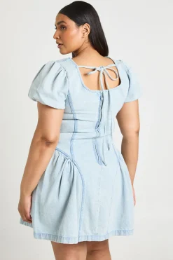 boohoo Robe Mini En Denim À Manches Bouffantes Grande Taille<Femme Robes Babydoll|Denim