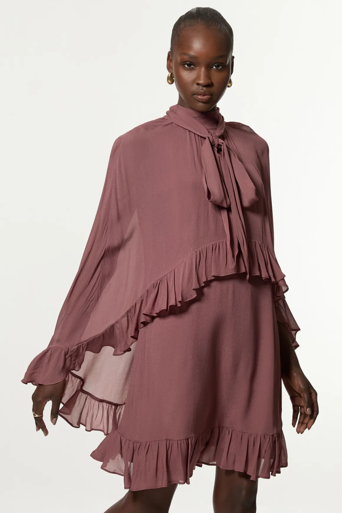 Robe Mini En Georgette De Viscose Tissée Avec Cape