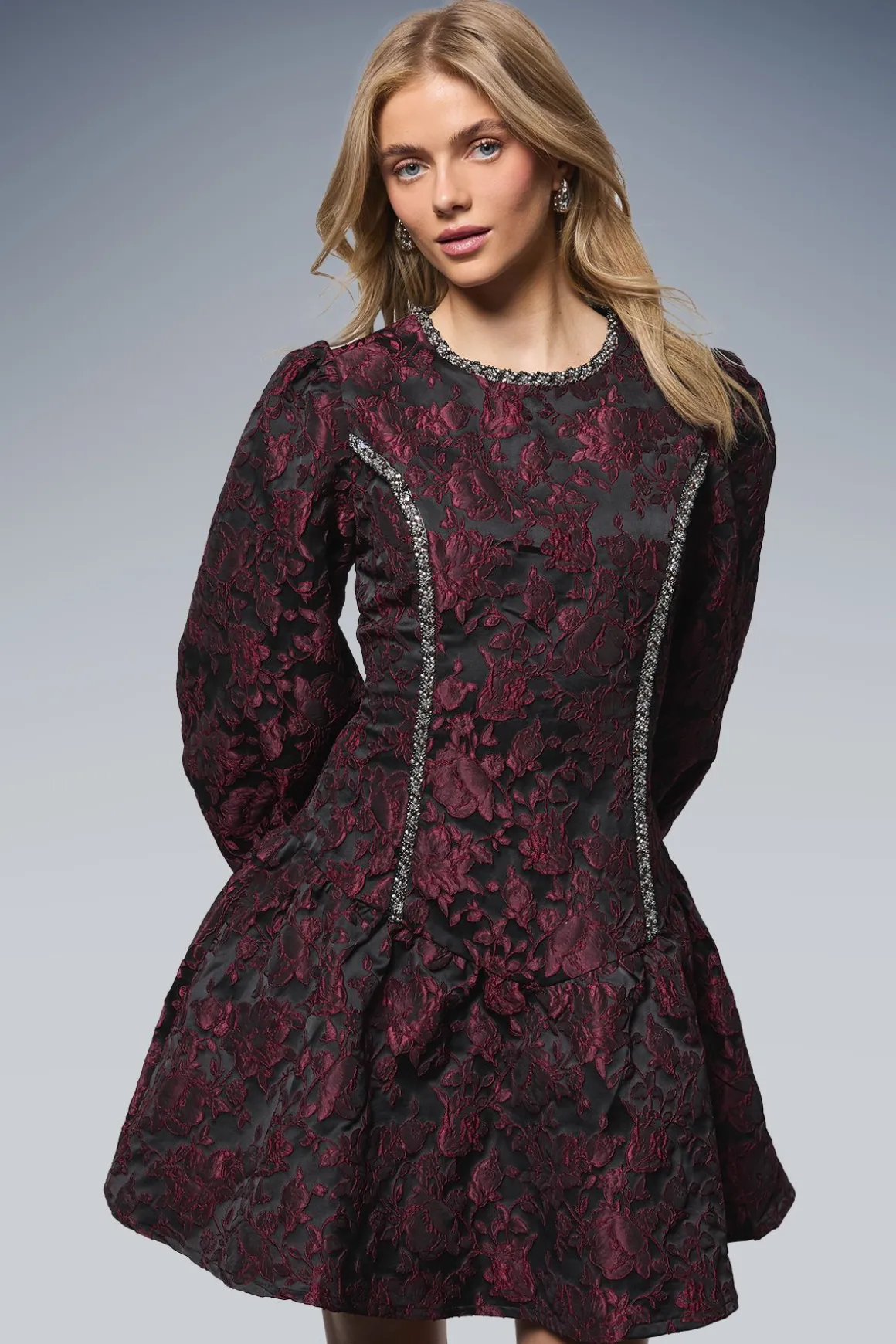 Robe Mini en Jacquard à Finitions Ornementées