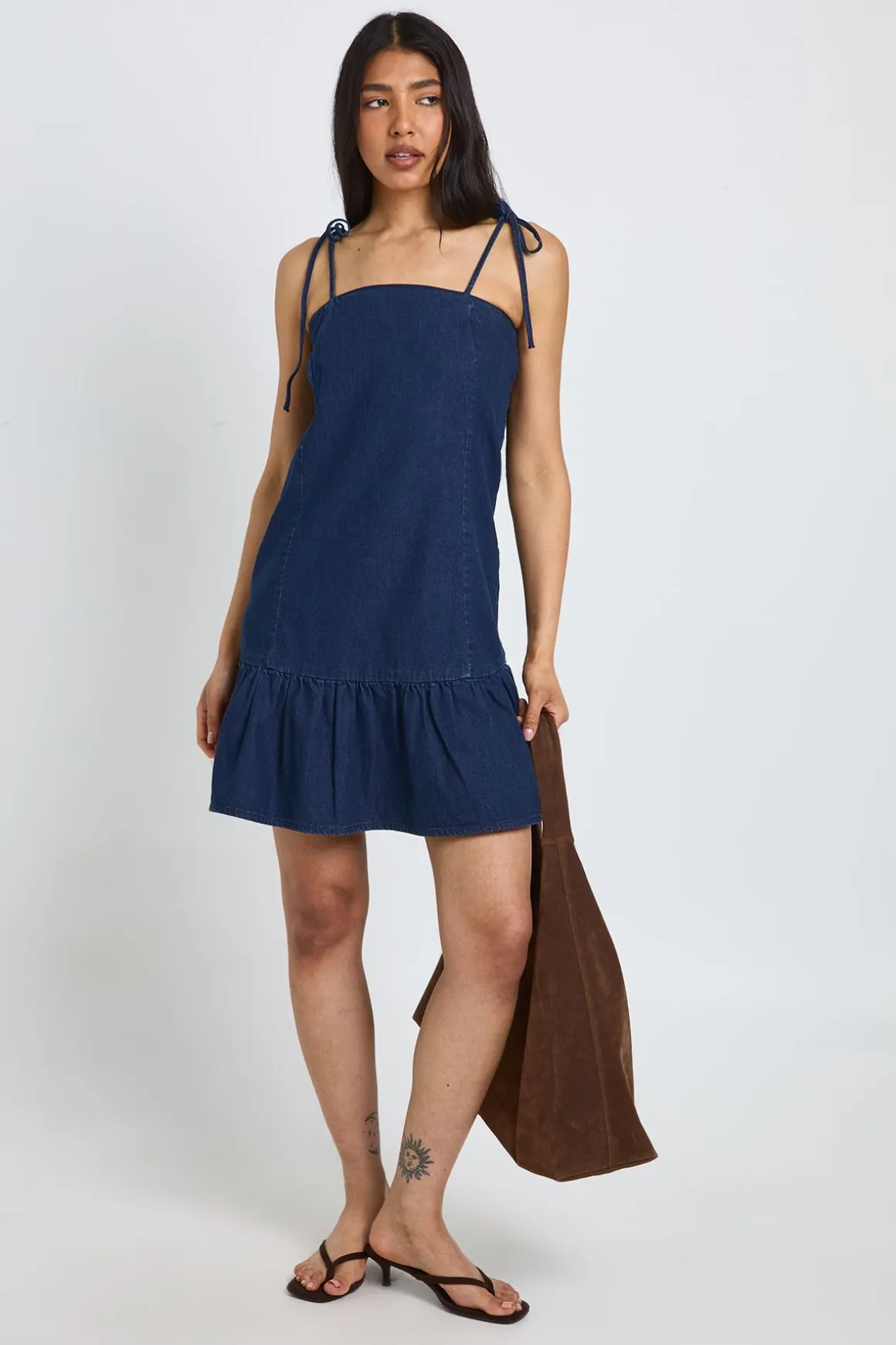 Robe Mini En Jean À Ourlet Tombant Et Bretelles Pour Grande Taille